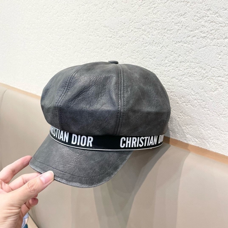 CHRISTIAN DIOR